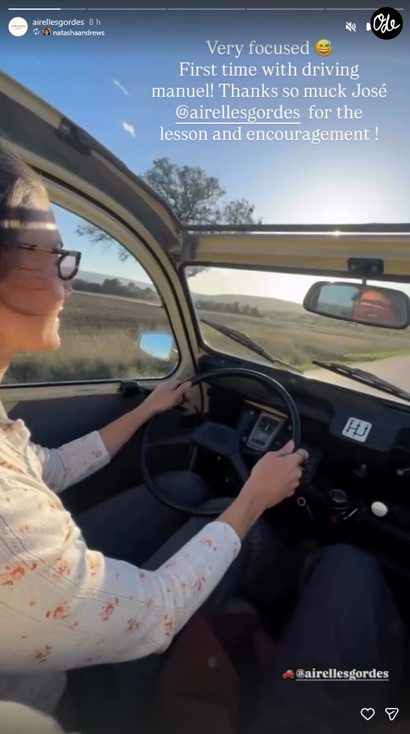 Natasha Andrews a conduit sa première voiture manuelle à Gordes - Instagram dimanche 25 octobre 2026