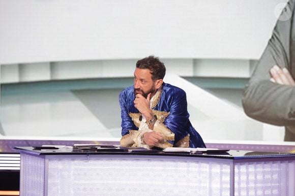 Pour l'heure, rien n'est encore confirmé, mais il y a de fortes chances pour que l'émission soit de retour à partir du mois de mars.

Cyril Hanouna sur le plateau de l’émission "Face à Hanouna" © Jack Tribeca / Bestimage