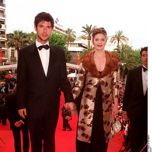 Les deux futurs acteurs, destinés à se rencontrer, ont vécu une relation très fusionnelle durant quelques années et ont même partagé un appartement à 17 ans...
Chiara Mastroiani, Melvil Poupaud lors de la montée des marches du film "La fin de la violence" 50ème Festival international du film de Cannes, en 1997, France. Crédit Angeli-Rindoff-Garcia/Bestimage