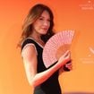 Carla Bruni, chic et solaire loin de Paris : face aux fortes chaleurs, l'épouse de Nicolas Sarkozy offre une vraie leçon de classe