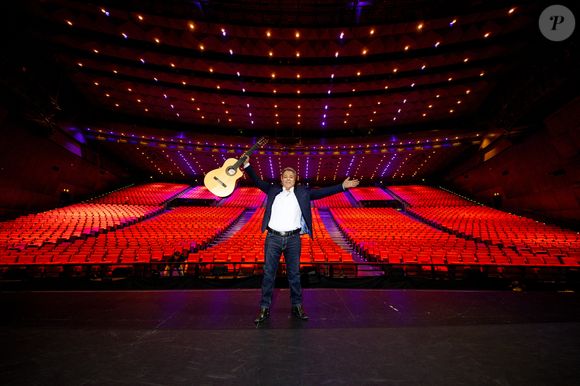 Exclusif - Rendez-vous avec Chico et son fils Mario au Palais des Congrès à Paris le 11 mai 2025. © Christophe Clovis / Bestimage
