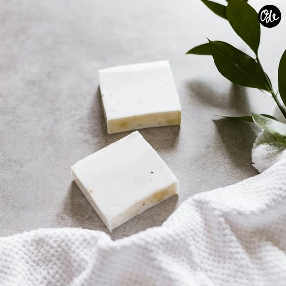 Cet écart peut fragiliser la barrière cutanée et favoriser le dessèchement.

Le savon de Marseille, pas si bon en réalité !