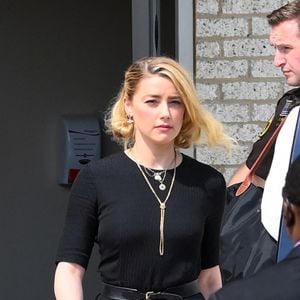 Amber Heard est vu quittant Fairfax Courthouse en Virginie après avoir donné le Verdict Depp v Heard sur Johnny Depp favor après jury délibérer, Fairfax, VA, USA le 1er Juin 2022. Photo par Elder ORdenez/Splash News/ABACAPRESS.COM