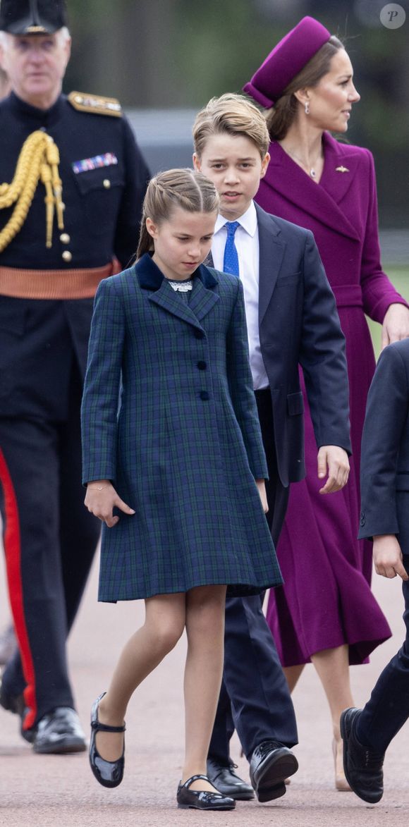 La princesse Charlotte et le prince George lors de la célébration du 80ème anniversaire de la fin de la Seconde Guerre mondiale, à Londres, le 5 mai 2025.

Photo : Dana Press / Bestimage