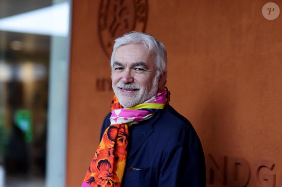 Pascal Praud au village lors des Internationaux de France de tennis de Roland Garros 2024, à Paris, France, le 1er juin 2024. © Jacovides-Moreau/Bestimage