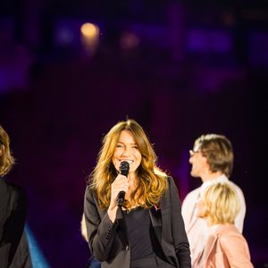 Exclusif - Carla Bruni - Soirée de lancement "Octobre Rose" organisée par l'association Ruban Rose présentée par I. Ithurburu à Paris le mardi 30 septembre 2025. © Léa Maï - Léo Trotin - association Ruban Rose / Bestimage