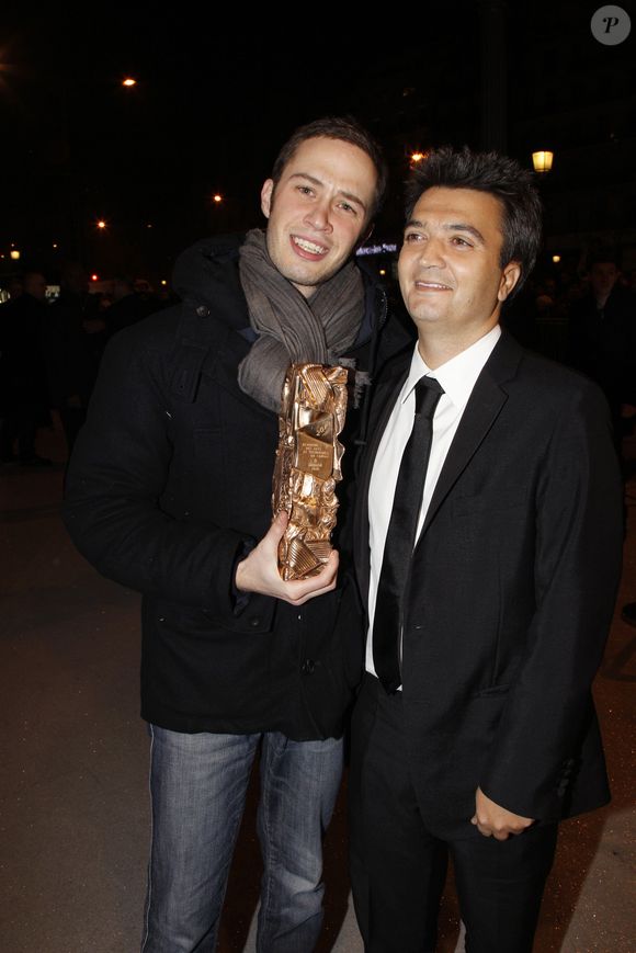 Pour rappel, le producteur du film oscarisé "The Artist" accuse son demi-frère, issu d’un second mariage du grand réalisateur populaire de Tchao Pantin et Germinal, de l’avoir floué lors de la répartition en 2011 de l’impressionnante collection d’œuvres d’art de leur père, disparu en janvier 2009.

Darius et Thomas Langman - Arrivées au Fouquet's - 37ème cérémonie des César 2012 - Février 2012.  (RINDOFF-BORDE / BESTIMAGE).