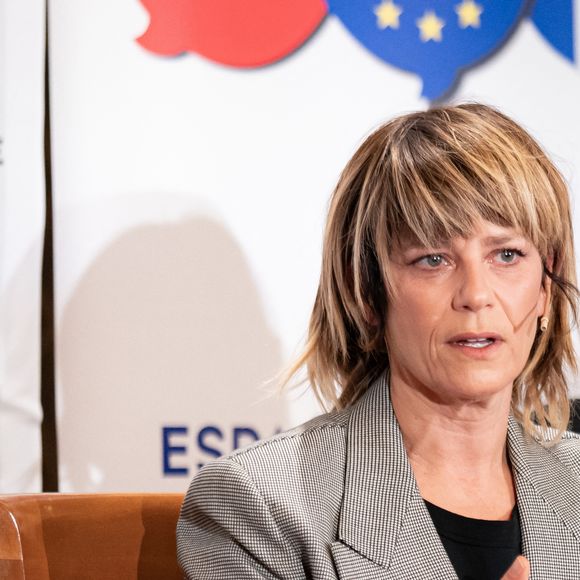 Elle avait 29 ans quand il s'est tué dans un crash d'avion à l'âge de 31 ans (il était pilote)

La réalisatrice espagnole Isabel Coixet et Marina Foïs, lauréates du prix Dialogo 2024, donnent une conférence de presse à l'Hôtel Intercontinental à Madrid, le 29 avril 2024. Ce prix de l'association d'amitié franco-espagnole promouvoit le lien hispano-français dans le contexte européen. Europa Press / Bestimage