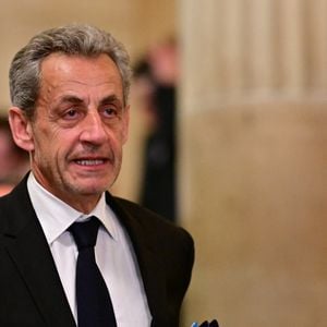 L'ancien président Nicolas Sarkozy à la sortie du procès en appel de l'ancien président N.Sarkozy et de neuf autres prévenus jugés dans l'affaire des soupçons de financement libyen, à la Cour d'appel de Paris, France, le 16 mars 2026. © Christian Liewig/Bestimage