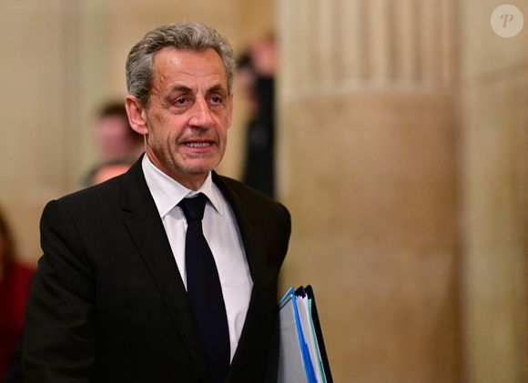 L'ancien président Nicolas Sarkozy à la sortie du procès en appel de l'ancien président N.Sarkozy et de neuf autres prévenus jugés dans l'affaire des soupçons de financement libyen, à la Cour d'appel de Paris, France, le 16 mars 2026. © Christian Liewig/Bestimage