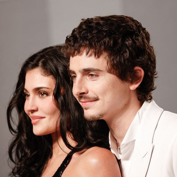 Kylie Jenner et Timothée Chalamet à Los Angeles lors de la soirée organisée par Vanity Fair après les Oscars 2026.

Backgrid USA / Bestimage