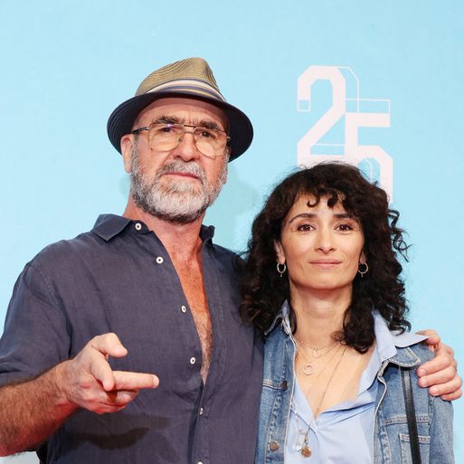 "Un cadre de vie idyllique" : Eric Cantona et Rachida Brakni ont quitté la France pour vivre dans la ville la plus colorée du monde