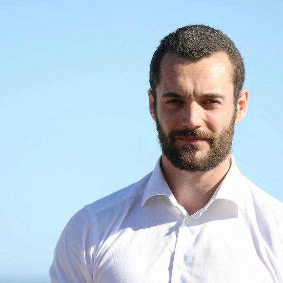 Exclusif - Shooting photo avec Louis Sarkozy à Nice le 25 avril 2025. © Jean-François Ottonello / Nice Matin / Bestimage