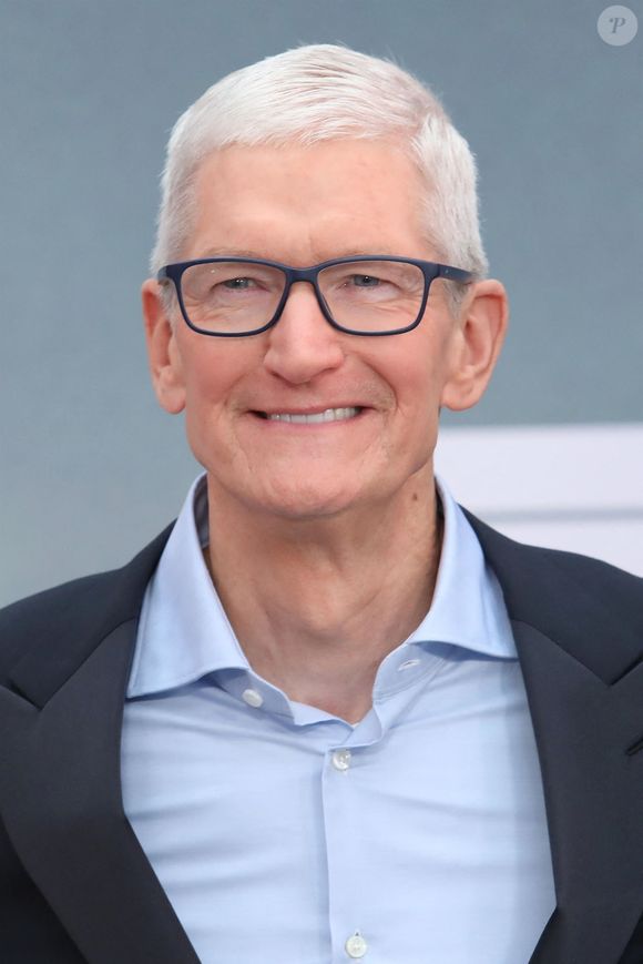 Si John Ternus était le favori pour remplacer Tim Cook, cette succession n’était cependant pas attendue si rapidement… 

New York, NY - La première mondiale de "F1" d'Apple Original Films et Warner Bros. Pictures à Times Square à New York le 16 juin 2025.

Sur la photo : Tim Cook 

Photo : Backgrid USA / Bestimage