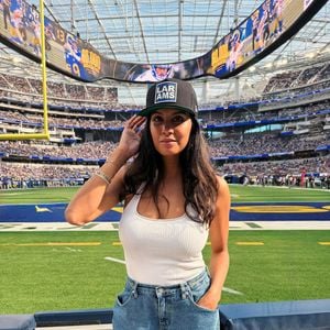 Chloé Mortaud partage des instants de sa nouvelle vie à Los Angeles mari sur Instagram.