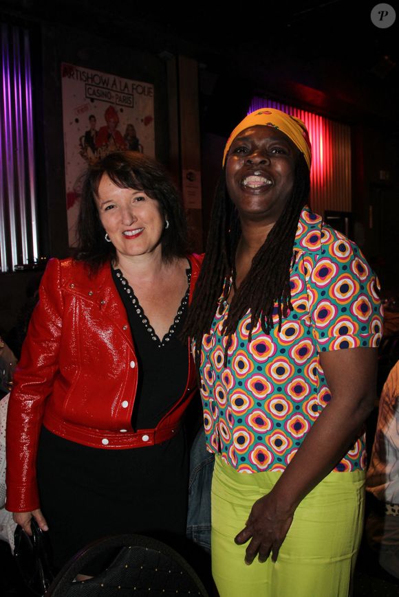 Exclusif - Anne Roumanoff et Princess Erika lors de la soirée de présentation de la nouvelle revue au Artishow Cabaret à Paris le 2 juin 2025. Le cabaret fête aussi son 250 000 ème spectateur. © Philippe Baldini / Bestimage
