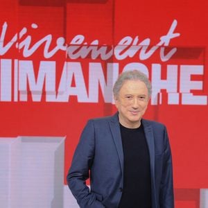 Exclusif - Michel Drucker - Enregistrement de l'émission "Vivement Dimanche", présentée par M.Drucker et diffusée le 15 septembre sur France 3. Le 10 septembre 2024
© Guillaume Gaffiot / Bestimage