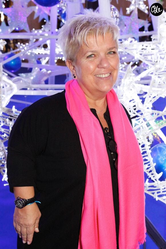 Mimie Mathy inaugure les illuminations de Noël du Forum des Halles à Paris, en France, le 21 novembre 2012. Photo : Audrey Poree/ABACAPRESS.COM