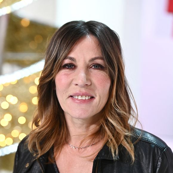 Mathilde Seigner - Enregistrement de l'émission "Vivement dimanche" au studio Gabriel, présentée par M.Drucker, diffusée sur France 3 le 25 décembre 2022.
© Guillaume Gaffiot / Bestimage
