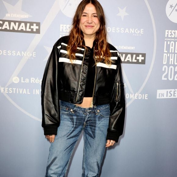 Une story qui montre la puissance de leur lien

Izïa Higelin (membre du jury) au photocall de la cérémonie d'ouverture du 28ème Festival International du Film de Comédie à l'Alpe d'Huez le 13 janvier 2025.

© Dominique Jacovides / Bestimage