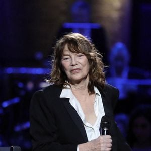 La demeure est le théâtre de nombreux souvenirs d'enfance de Charlotte Gainsbourg.

 Jane Birkin - Enregistrement de l'émission "Symphonie pour la Vie, Spéciale Pièces jaunes" au Théâtre national de l'Opéra Comique à Paris, qui sera diffusée le 10 février sur France 3. Les 3 et 4 février 2021
© Dominique Jacovides / Bestimage