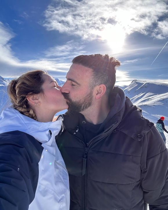 Laure et Matthieu de "Mariés au premier regard" au ski @Instagram