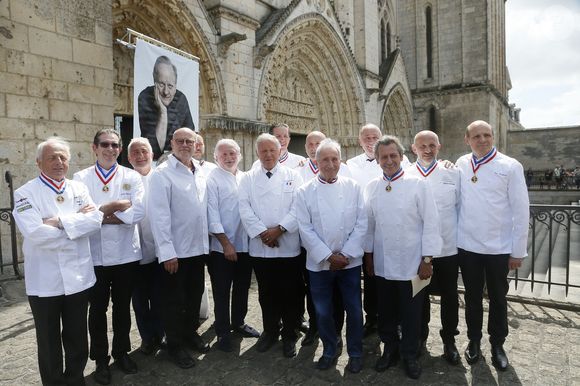 Georges Blanc, Philippe Joannes, Éric Briffard - Obsèques de Joël Robuchon en la cathédrale Saint-Pierre de Poitiers le 17 août 2018.
© Patrick Bernard / Bestimage