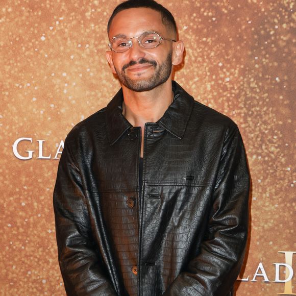 Jusqu'au 31 décembre, l'intéressé s'illustrera à la Cigale pour présenter son nouveau spectacle intitulé "Nouveau Monde". 

Malik Bentalha - Avant-première du film "Gladiator 2" au cinéma Pathé Palace à Paris le 10 novembre 2024.

© Coadic Guirec / Bestimage