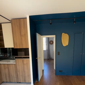 Un endroit spacieux

Hugo Manos annonce qu'il va quitter son appartement du 18e arrondissement de Paris - Instagram, le 18 juin 2025