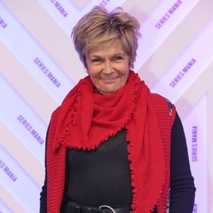 À l'époque de cet achat, la bâtisse varoise n'était qu'une carcasse de pierres. Un champ de ruines qui faisait tristement écho à son état physique et psychologique après son combat contre le cancer.

Véronique Jannot au Festival Séries Mania à Lille le 25 mars 2026.

© Stéphane Vansteenkiste / Bestimage