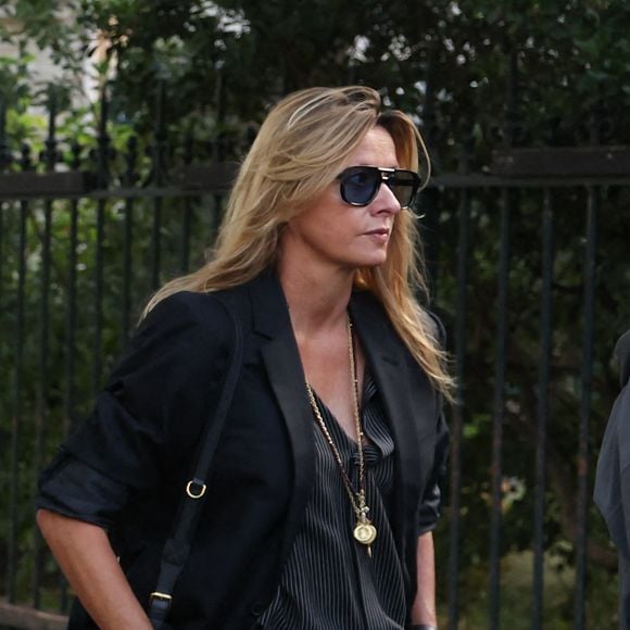Sarah Poniatowski - Arrivées aux obsèques de Nicolas Altmayer en l’Église de Saint-Germain-des-Prés à Paris le 31 aout 2026. 

© Dominique Jacovides-Cyril Moreau/Bestimage