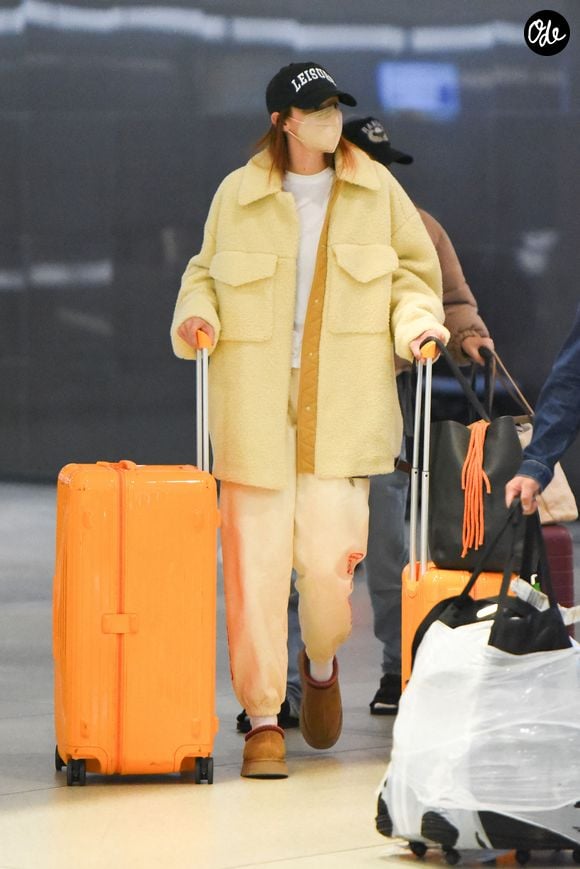Exclusif - Gigi Hadid arrive à l'aéroport JFK à New York, après la Fashion week à Paris. Le 30 septembre 2021.