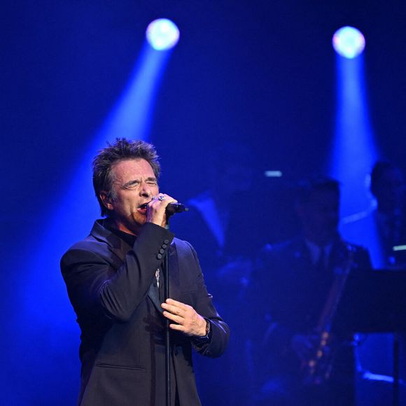 David Hallyday se produit à la Salle Pleyel à Paris, France le 10 avril 2025. Photo Christophe Meng / ABACAPRESS.COM