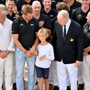 Beatrice Borromeo et Pierre Casiraghi avaient déjà deux enfants, deux garçons.

Le prince Albert II de Monaco a félicité les vainqueurs de l'Admiral’s Cup 2025, les 2 équipages du Yacht Club menés par Pierre Casiraghi, vice-président du Y.C.M. à la barre de Jolt 6 et Peter Harrison sur Jolt 3 le 14 septembre 2025.
© Claudia Albuquerque / Bestimage