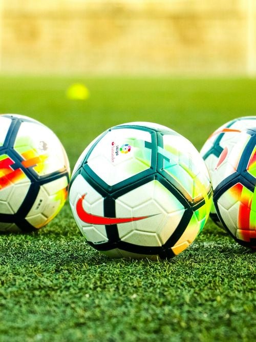 Cet ancien footballeur ouvre un nouveau business, restaurant spécialiste des desserts gourmands à petits prix !