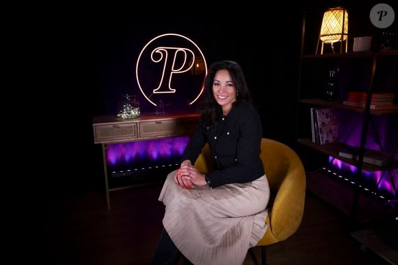 Elle explique cette prise de poids par un besoin de compenser ses émotions par la nourriture, notamment après avoir refusé de fêter son quarantième anniversaire.

Exclusif - Rendez-vous avec Cindy Fabre dans les locaux de "Purepeople" à Levallois-Perret le 4 février 2024. 

© Jack Tribeca/Bestimage