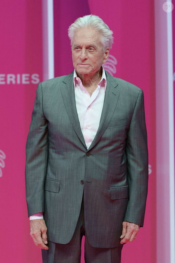 Il avait également précisé que l'acteur était en très mauvaise santé.

Michael Douglas au photocall de la cérémonie de clôture lors de la saison 7 du festival Canneseries à Cannes, le 10 avril 2024.

Photo : Norbert Scanella / Panoramic / Bestimage