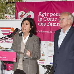 Claire Mounier-Vehier lors de l'inauguration du "Bus du coeur des femmes" à Argenteuil de l'association "Agir pour le coeur de femmes" avec le soutien de la Fondation Marc Ladreit de Lacharrière le 11 mars 2026.
© Jack Tribeca / Bestimage