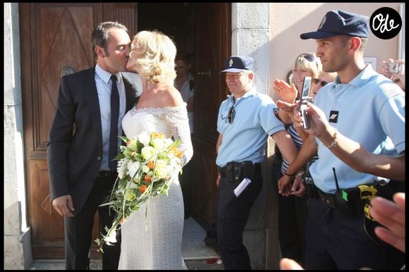 Alexandra Lamy et Jean Dujardin le 25 juillet 2009 à Anduze. © JACOVIDES-MOREAU / BESTIMAGE
