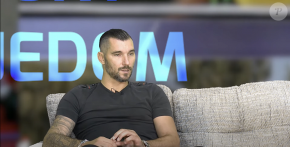 Nikola Pokrivac était un homme marié et père d'une petite fille

Nikola Pokrivac sur Youtube.