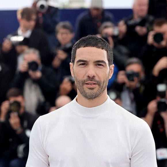 Tahar Rahim - Photocall du film "Alpha" lors du 78ème Festival International du Film de Cannes. Le 20 mai 2024
© Jacovides-Moreau / Bestimage