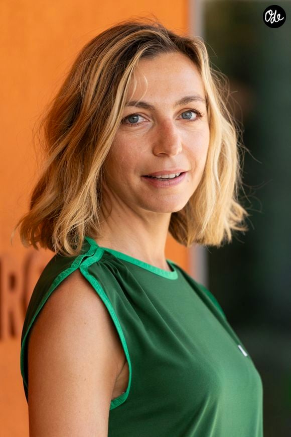 Amélie Etasse au village lors des Internationaux de France de Tennis de Roland Garros 2025. Paris, le 30 mai 2025. 
© Moreau / Jacovides / Bestimage