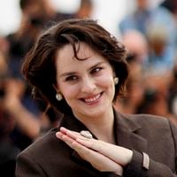 Surprise ! Noémie Merlant maman pour la première fois, son bébé a la même chevelure qu’elle