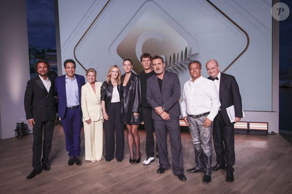 Exclusif - Bertrand Chameroy, Patrick Cohen, Anne-Elisabeth Lemoine, Léa Drucker, Adèle Exarchopoulos, Cédric Jimenez, Gilles Lellouche, Chico, Pierre Lescure sur le plateau de l'émission "C à vous" lors du 78ème Festival International du Film de Cannes, France, le 16 mai 2025. © Jack Tribeca/Bestimage
