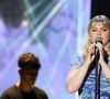 Il s'agit inévitablement d'une récompense ultra-prestigieuse dans l'industrie musicale, reçue après que le chiffre totalement fou de 50 000 000 d'équivalents streams ait été atteint.

Exclusif - Louane Emera et Florian Rossi - Enregistrement de l'émission "La soirée extraordinaire : La musique comme vous ne l'avez jamais vue", qui sera diffusée le 30 juin sur M6. 
© Gaffiot-Moreau / Bestimage