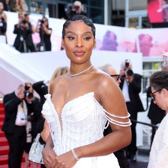 Angélique Angarni-Filopon, Miss France 2025 - Montée des marches du film " La venue de l'avenir " lors du 78ème Festival International du Film de Cannes, au Palais des Festivals à Cannes. Le 22 mai 2025
© Jacovides-Moreau / Bestimage

|J- Montée des marches du film " La venue de l'avenir " lors du 78ème Festival International du Film de Cannes