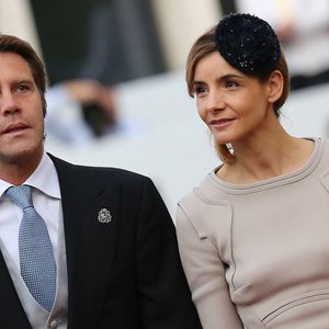 Après vingt-trois ans de mariage, Emmanuel-Philibert de Savoie et Clotilde Courau ont entamé un processus de divorce civil. 

Le prince Emmanuel Philibert de Savoie et la princesse Clotilde de Savoie (Clotilde Courau) - Arrivees a la cathedrale pour le mariage religieux du prince Guillaume de Luxembourg et de la comtesse Stephanie de Lannoy a Luxembourg