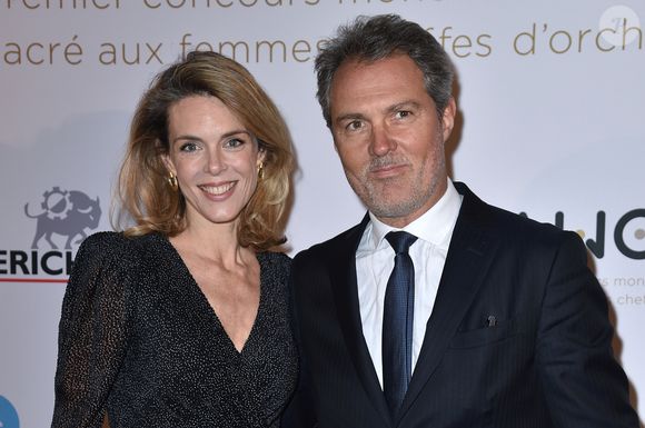 Depuis 2010, Julie Andrieu est mariée au neurochirurgien Stéphane Delajoux, également surnommé le "médecin des stars".

Julie Andrieu et Stéphane Delajoux au gala Mawoma à Paris, le 9 mars 2020. 

Photo : Giancarlo Gorassini / Bestimage
