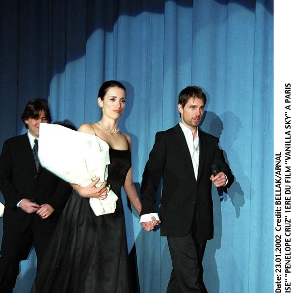Tom Cruise et Penélope Cruz lores de la première du film "Vanilla Sky" à Paris.
©Bestimage