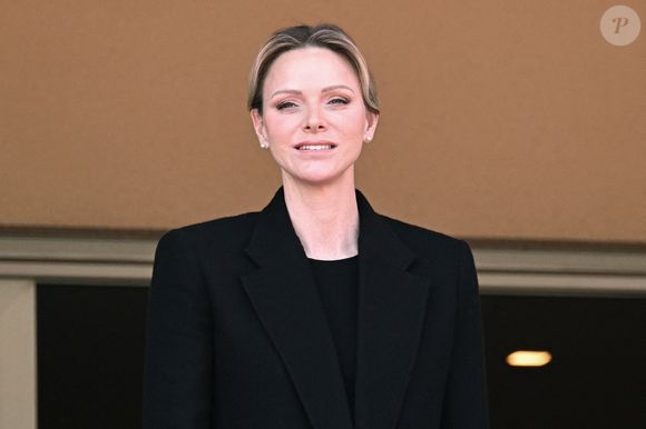 Cette passionnée de rugby – un sport cher à son père – a récemment été nommée présidente de la Fédération monégasque de rugby...


La princesse Charlène de Monaco assiste au tournoi de rugby de Sainte Dévote à Monaco le 20 avril 2024 à Monaco, Monaco. Photo par Stephane Cardinale/Pool/ABACAPRESS.COM